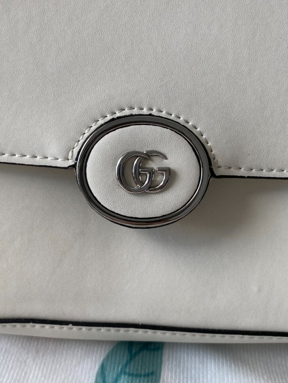Gucci Petite Gg Small Handbag - Picture 4 of 14